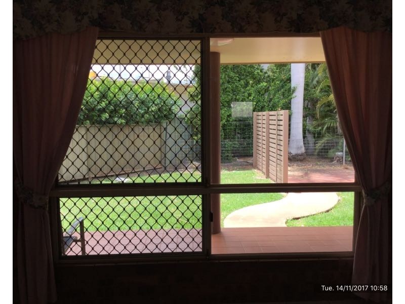 3/5 Cevn Street, Childers QLD 4660