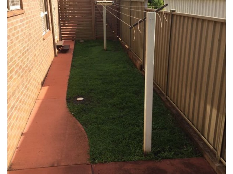 3/5 Cevn Street, Childers QLD 4660