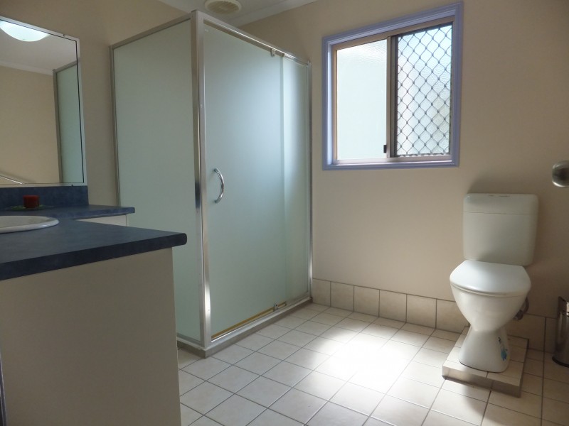 10 HUME STREET, Buxton QLD 4660