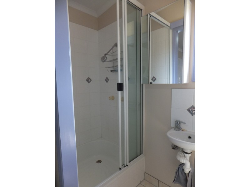 10 HUME STREET, Buxton QLD 4660