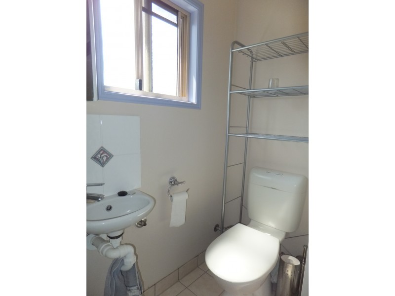 10 HUME STREET, Buxton QLD 4660