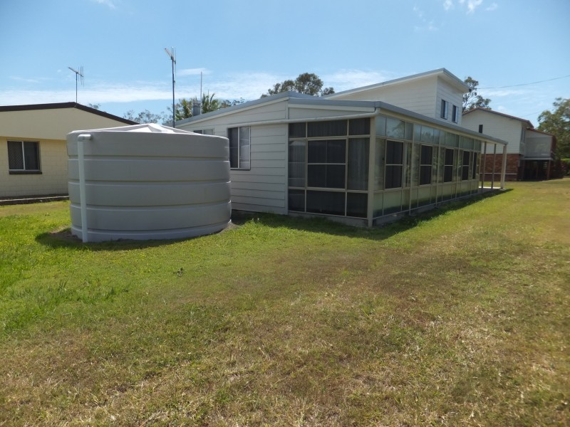 10 HUME STREET, Buxton QLD 4660