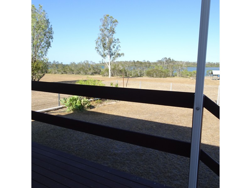 2 WATKINS STREET, Buxton QLD 4660