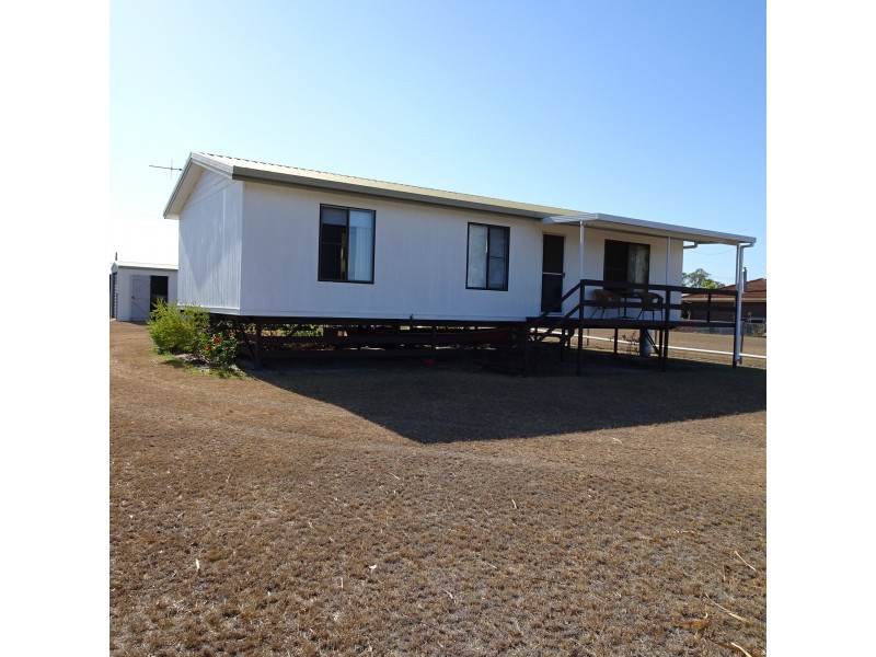 2 WATKINS STREET, Buxton QLD 4660