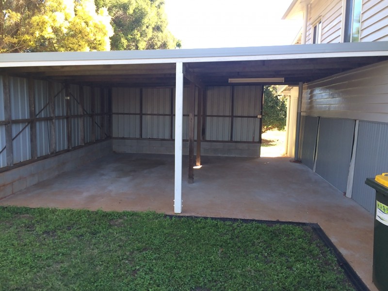 16 Lord St, Childers QLD 4660