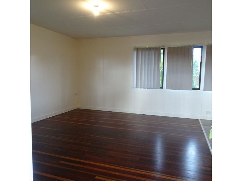 13 LORD STREET, Childers QLD 4660