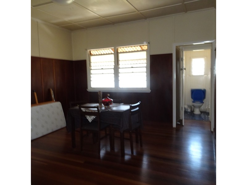 11 WEST STREET, Childers QLD 4660