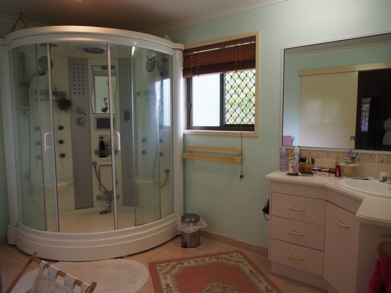 181 Sunnybrae Circuit, Redridge QLD 4660