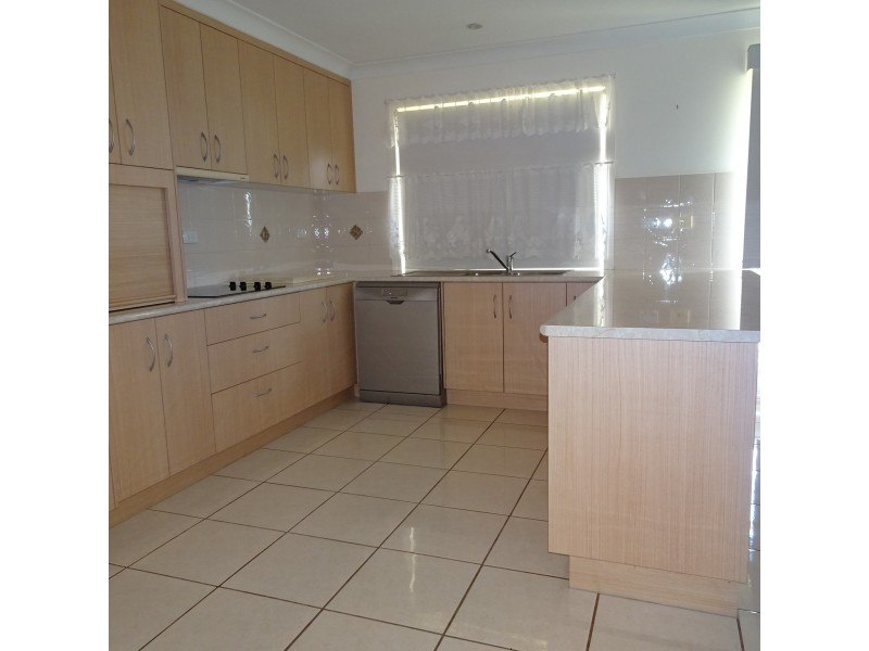 5 CANECUTTER COURT, Childers QLD 4660