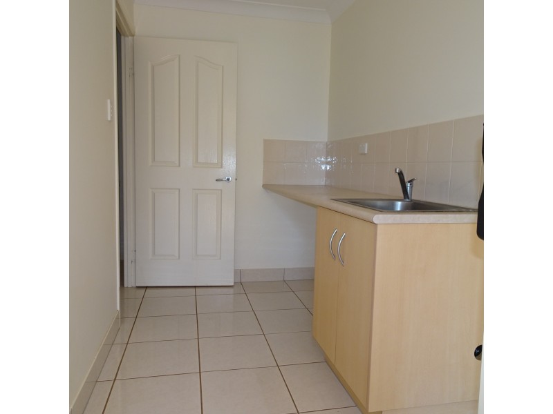 5 CANECUTTER COURT, Childers QLD 4660