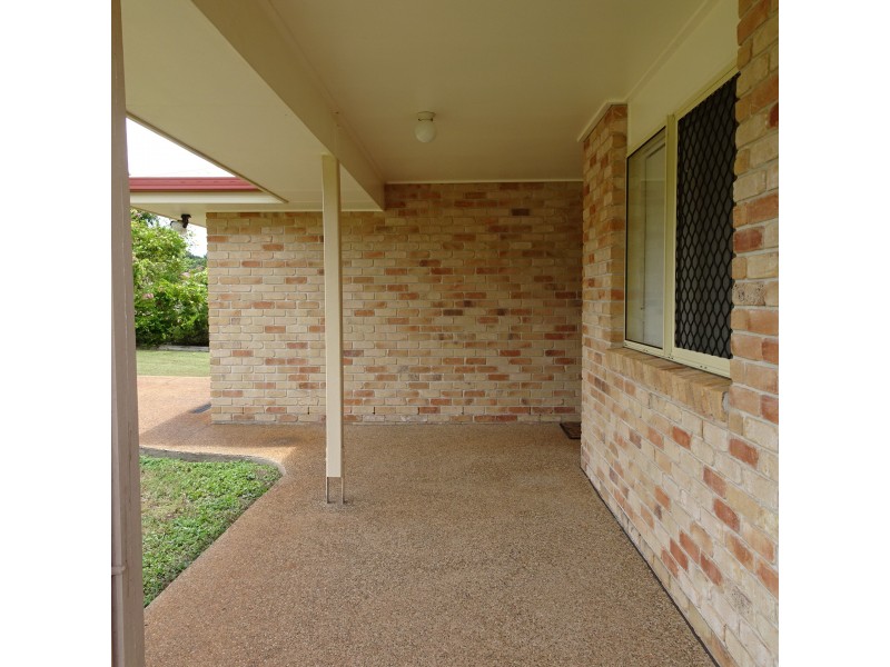 5 CANECUTTER COURT, Childers QLD 4660