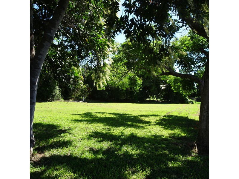 2A NEW STREET, Childers QLD 4660