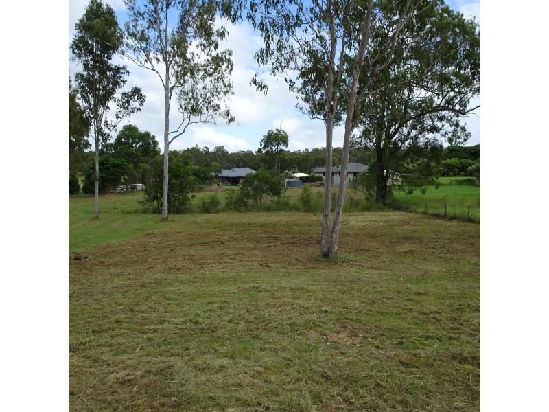 18 WALLACE STREET, Apple Tree Creek QLD 4660