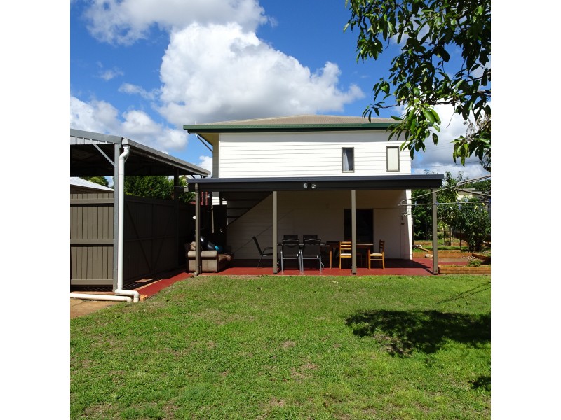 5 PIZZEY STREET, Childers QLD 4660
