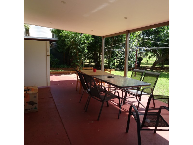 5 PIZZEY STREET, Childers QLD 4660