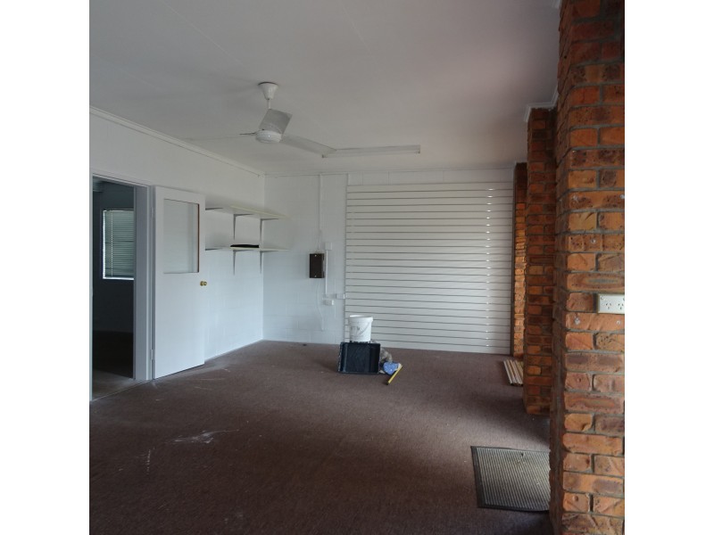 218 CHURCHILL STREET, Childers QLD 4660