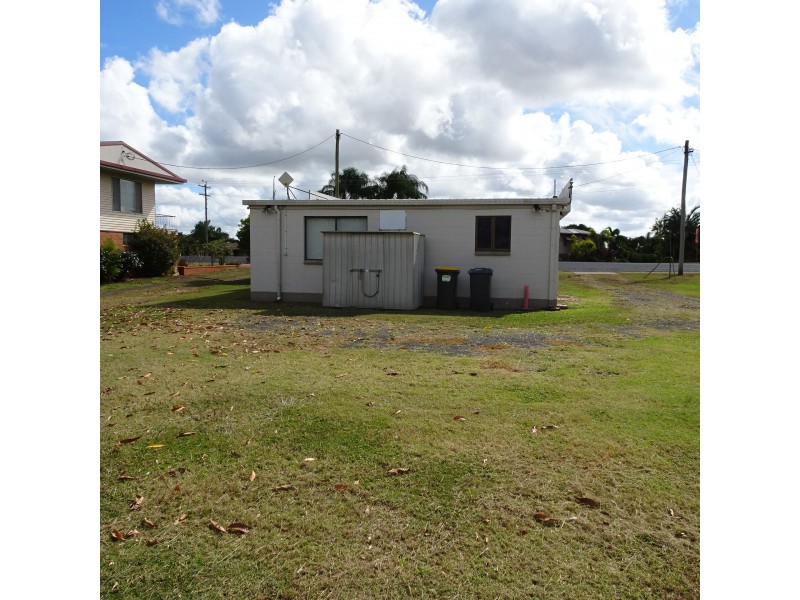 218 CHURCHILL STREET, Childers QLD 4660
