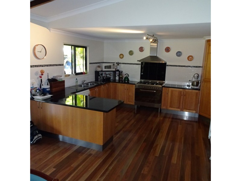 16 MELALEUCA COURT, Redridge QLD 4660