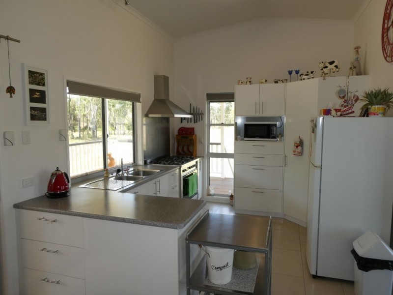 10825 ISIS HIGHWAY, Biggenden QLD 4621