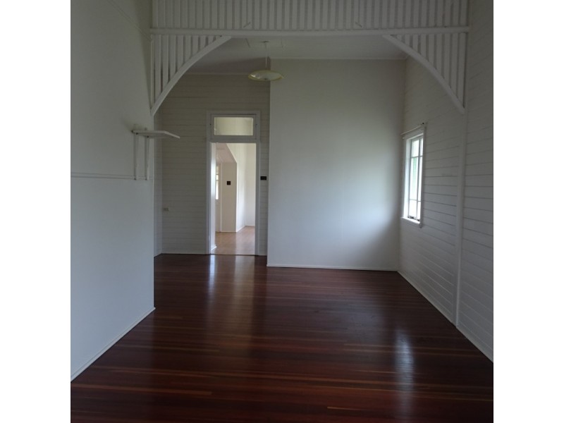 18 WEST STREET, Childers QLD 4660
