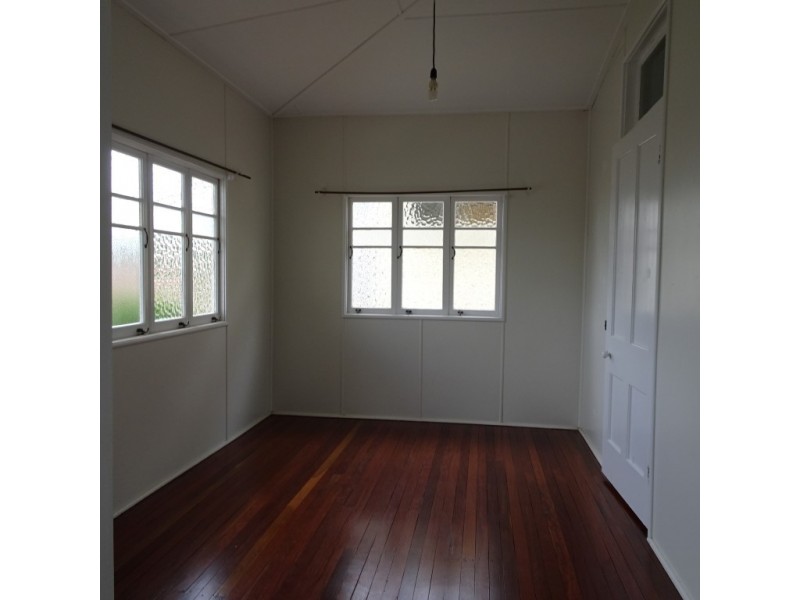 18 WEST STREET, Childers QLD 4660