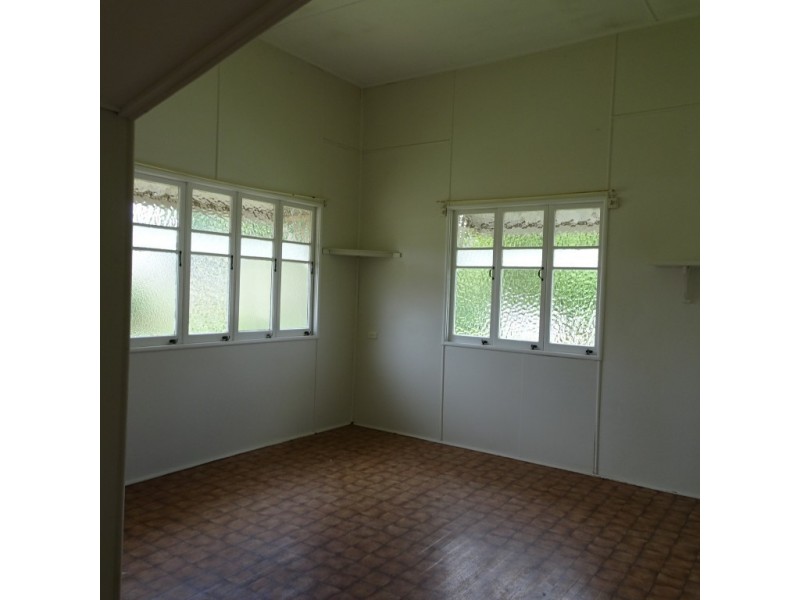 18 WEST STREET, Childers QLD 4660