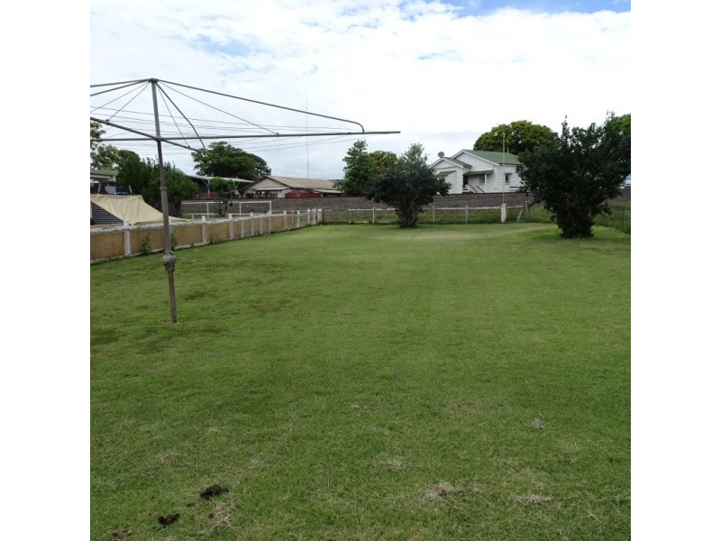 18 WEST STREET, Childers QLD 4660