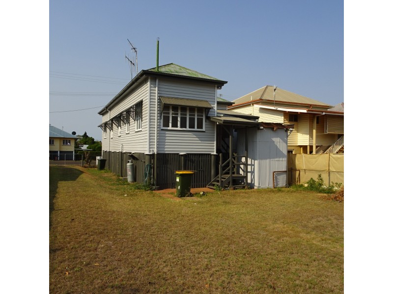 18 WEST STREET, Childers QLD 4660