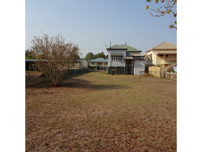 18 WEST STREET, Childers QLD 4660