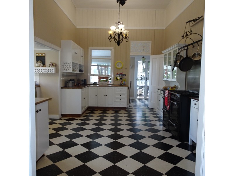 38 North Street, Childers QLD 4660