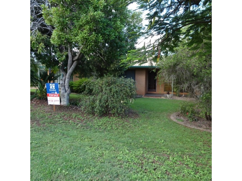 27 Elizabeth Street, Childers QLD 4660
