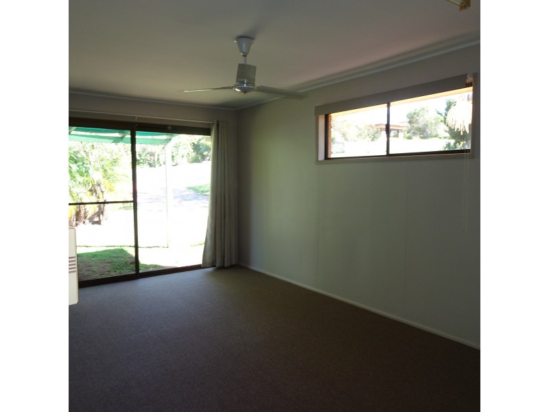 27 Elizabeth Street, Childers QLD 4660