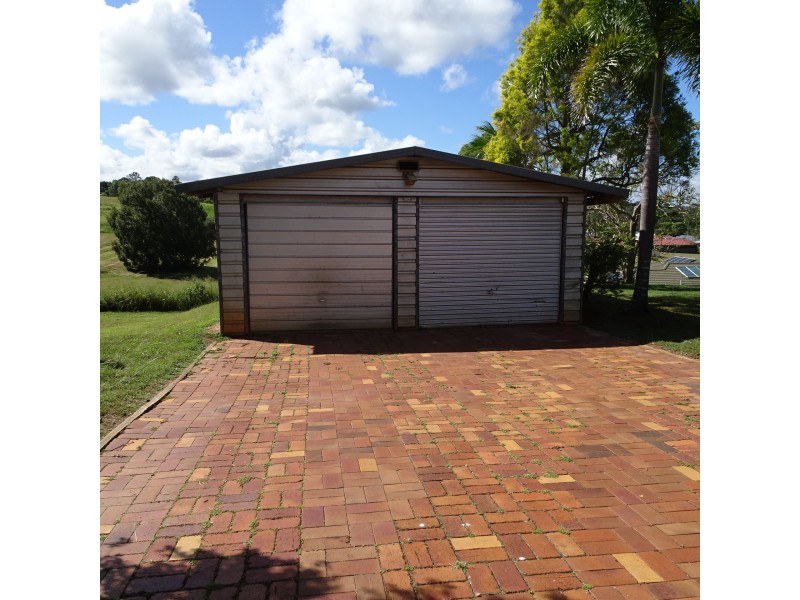 27 Elizabeth Street, Childers QLD 4660