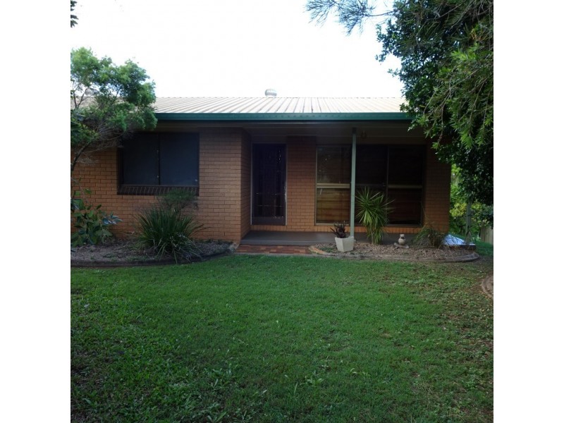 27 Elizabeth Street, Childers QLD 4660