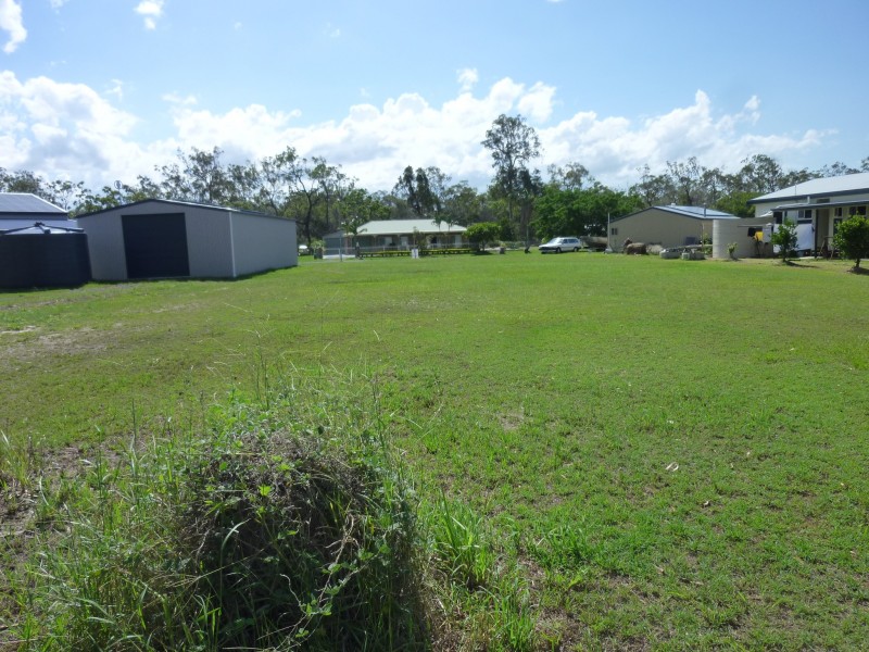 6 IRENE RATCLIFFE COURT, Buxton QLD 4660