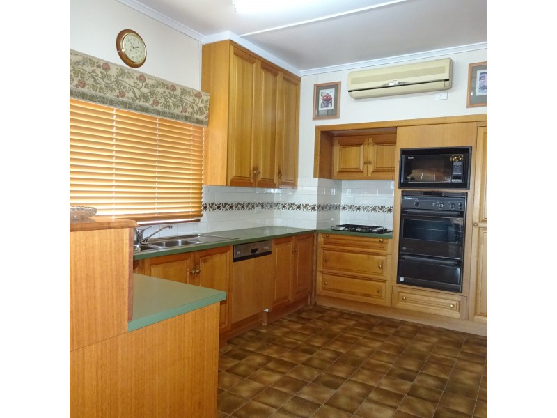 22 SOUTH ISIS ROAD, South Isis QLD 4660