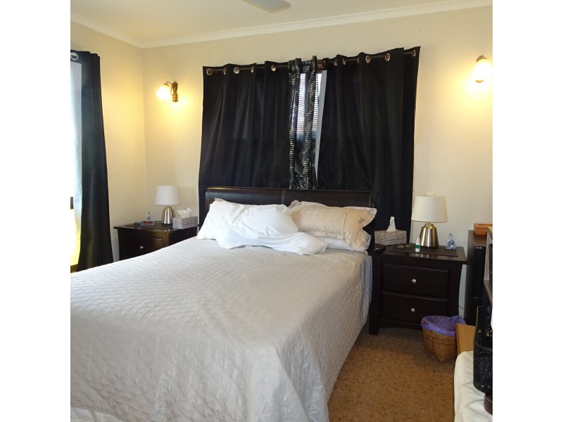 1 HINKLER STREET, Childers QLD 4660