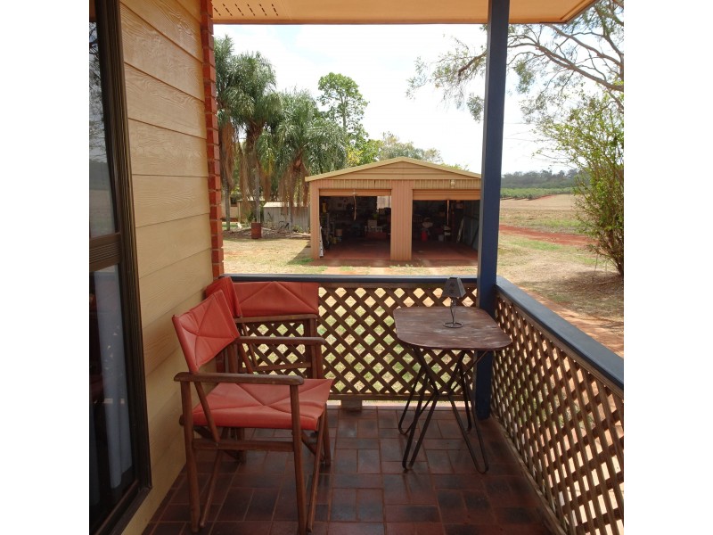 1 HINKLER STREET, Childers QLD 4660