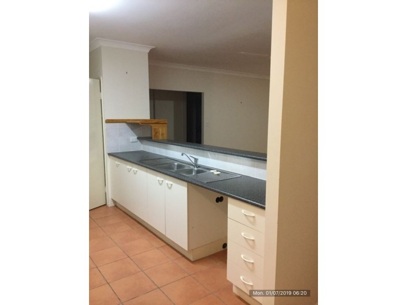 11 McIlwraith Street, Childers QLD 4660