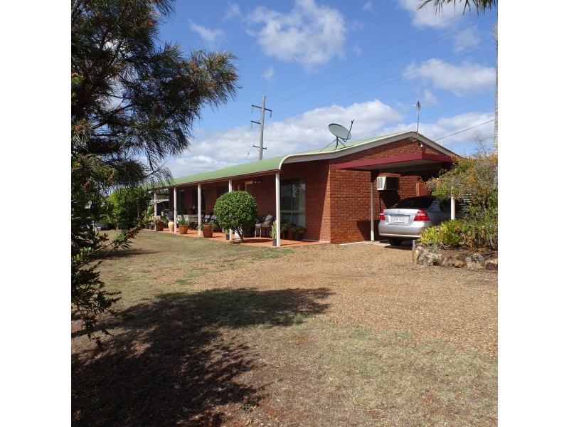 125 RAINBOWS ROAD, South Isis QLD 4660