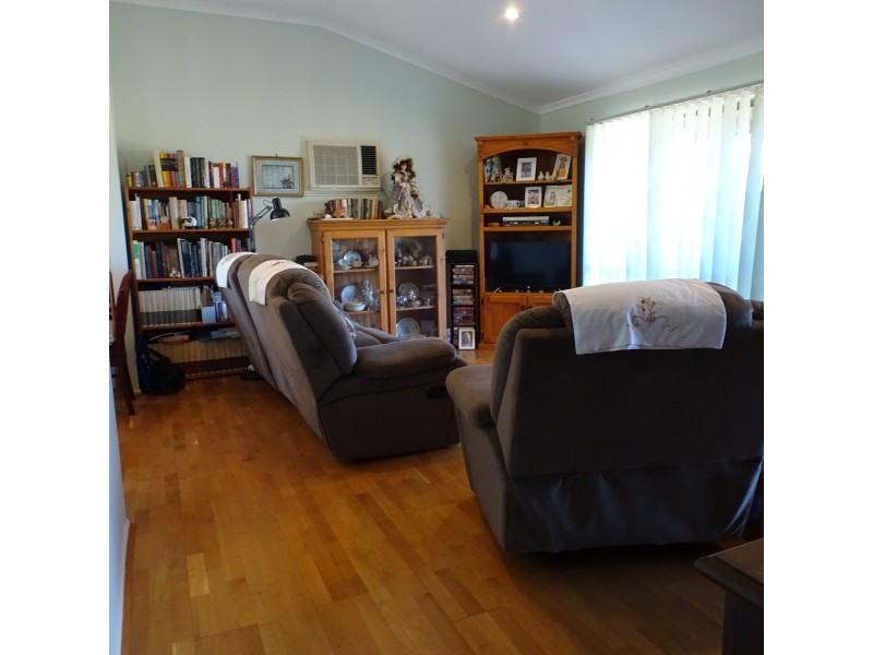 125 RAINBOWS ROAD, South Isis QLD 4660