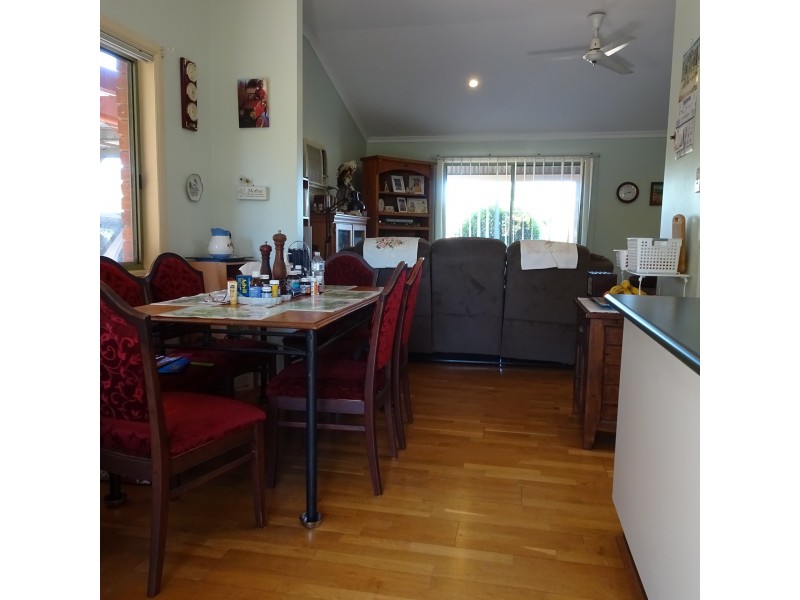 125 RAINBOWS ROAD, South Isis QLD 4660