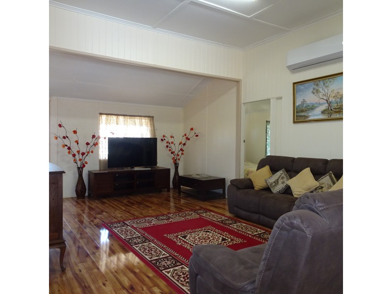 6 WEST STREET, Childers QLD 4660