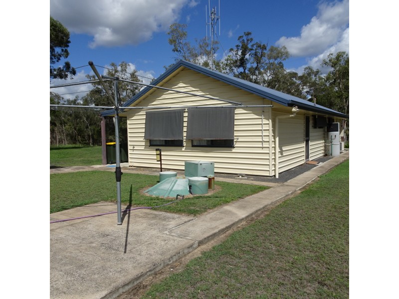 24 POWERS STREET, Buxton QLD 4660