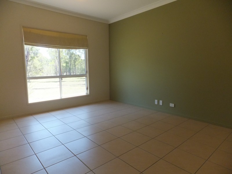 13 GREVILLEA DRIVE, Redridge QLD 4660