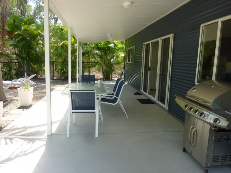 6 BURRUM STREET, Buxton QLD 4660