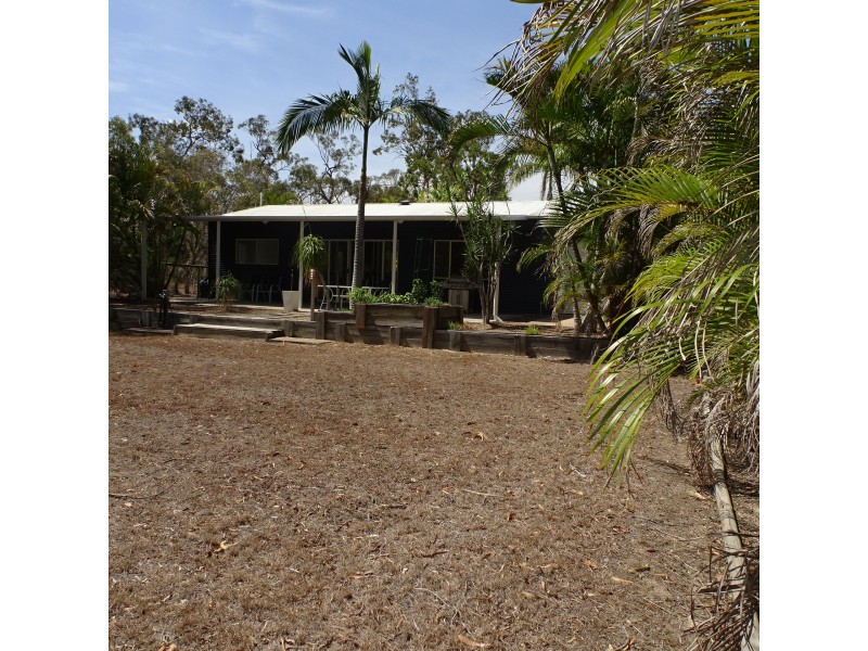 6 BURRUM STREET, Buxton QLD 4660