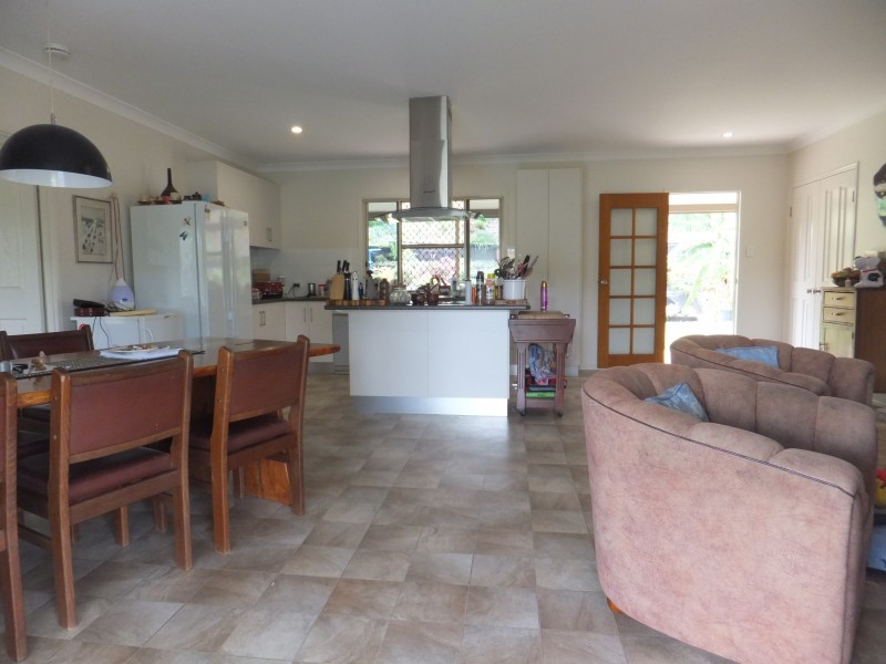 15 ATC HALL ROAD, Apple Tree Creek QLD 4660