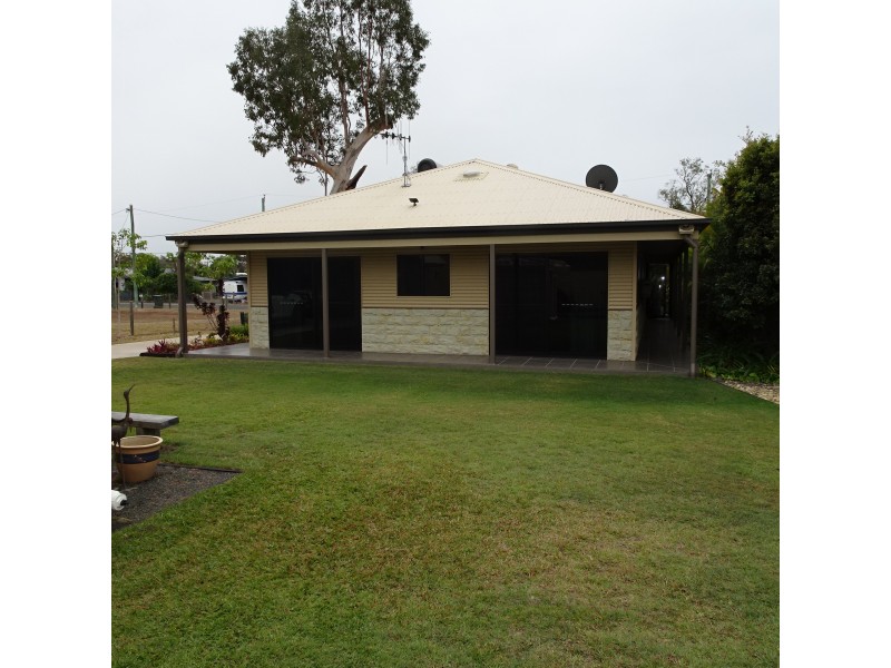 9 BURRUM STREET, Buxton QLD 4660