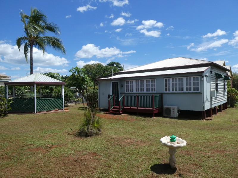 2A PIZZEY STREET, Childers QLD 4660